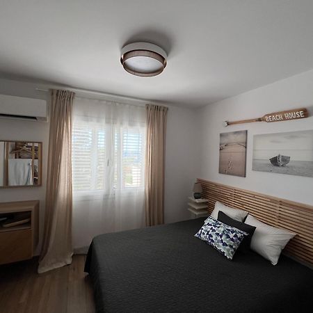 Modern Seaview Townhouse In Coral Bay (Adults Only) Appartement Peyia Buitenkant foto