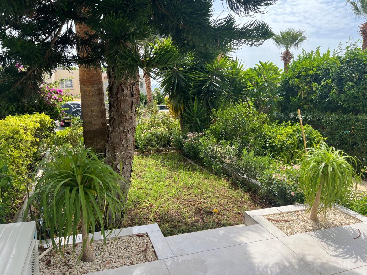 Modern Seaview Townhouse In Coral Bay (Adults Only) Appartement Peyia Buitenkant foto